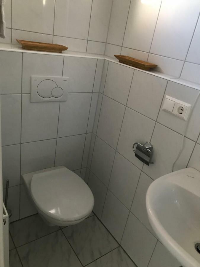 באדן-באדן Gaestezimmer Am Oos Bach מראה חיצוני תמונה